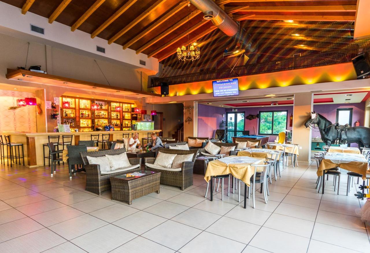 Costas Hotel Каламакион Экстерьер фото